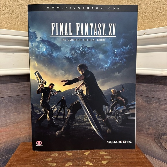 Final Fantasy Anthology Official Strategy Guide (Brady Games) & Final Fantasy XV - Picture 2 of 8